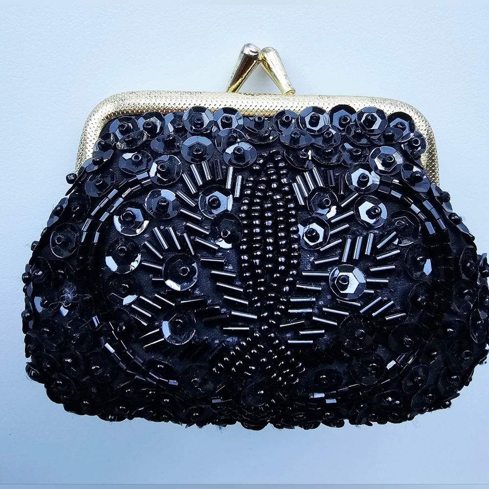 Elegant Black Beaded Coin Purse